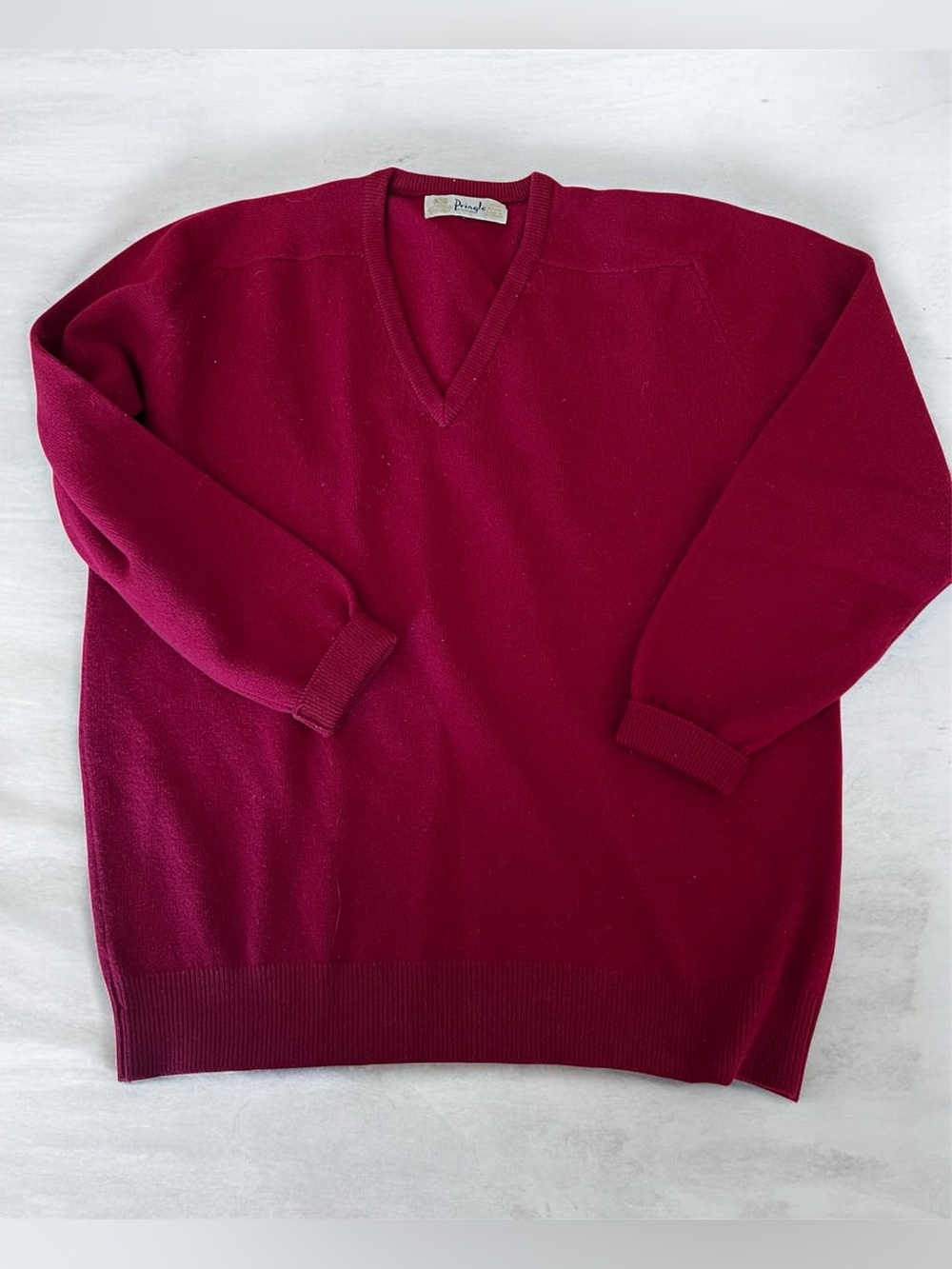 Vintage Pringle of Scotland Red lambswool V-neck Sweater Men’s XL